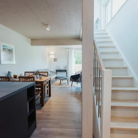 Ferienhaus Stilvolles Haus Im Ruegen *